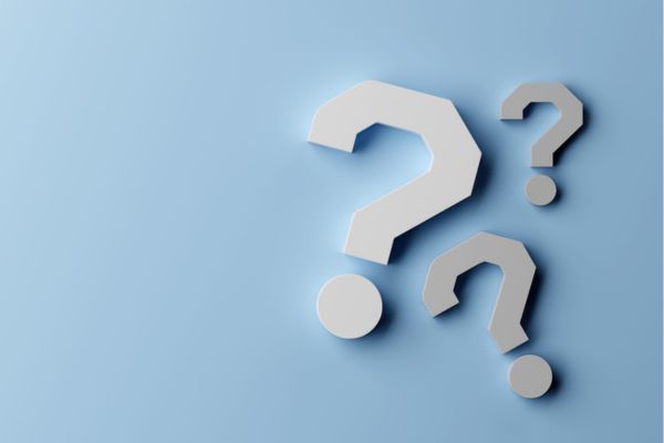 3D question marks depicting FAQs about heating oil prices